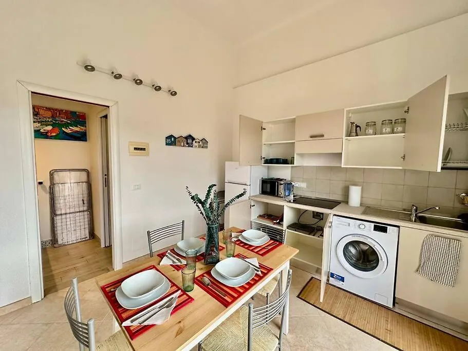 Graziosa Casa In Centro Storico Apartment Genoa Italy